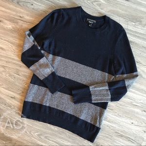 Banana Republic Navy and White Sweater